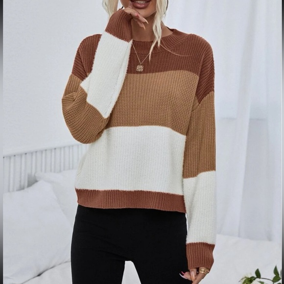 Color Block Sweater - Picture 5 of 10